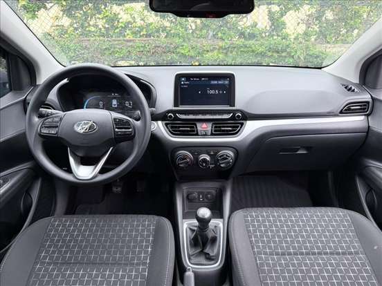 HYUNDAI-HB20-2025