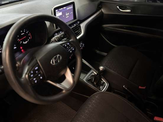 HYUNDAI-HB20-2022