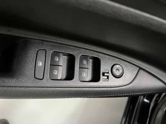 HYUNDAI-HB20-2024
