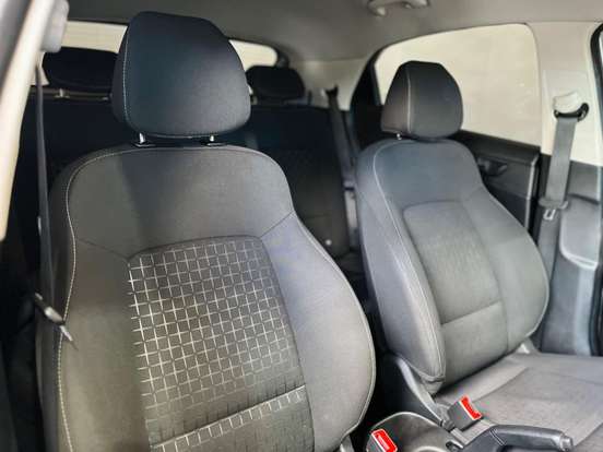 HYUNDAI-HB20-2023