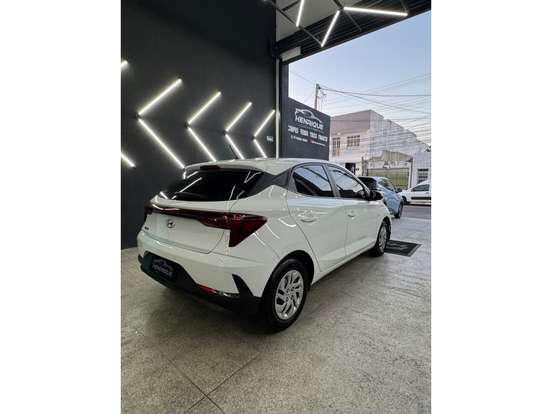 HYUNDAI-HB20-2023
