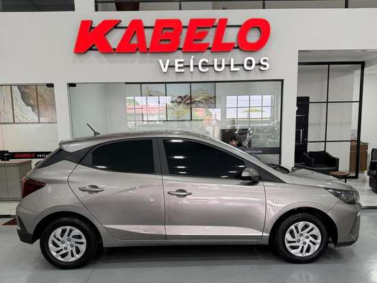 HYUNDAI-HB20-2023