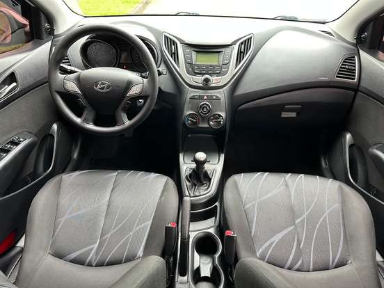 HYUNDAI-HB20-1.0 COMFORT 12V FLEX 4P MANUAL HYUNDAI-HB20-2015