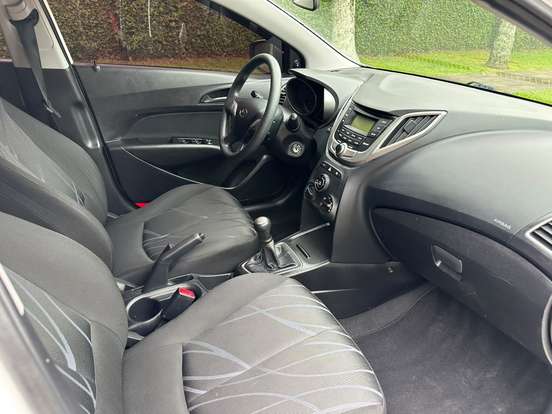 HYUNDAI-HB20-1.0 COMFORT 12V FLEX 4P MANUAL HYUNDAI-HB20-2015