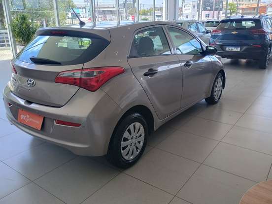 HYUNDAI-HB20-1.0 COMFORT 12V FLEX 4P MANUAL HYUNDAI-HB20-2016