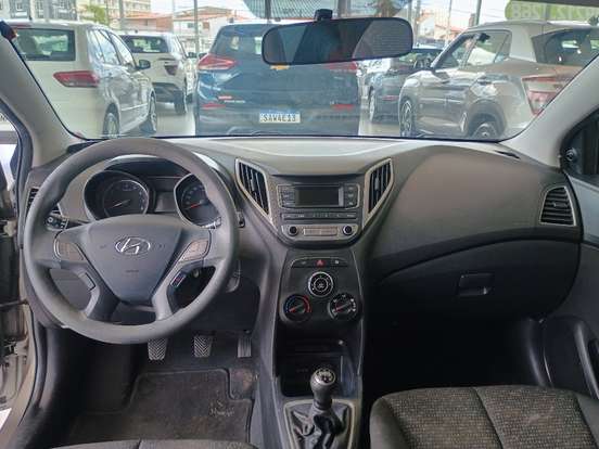 HYUNDAI-HB20-2016