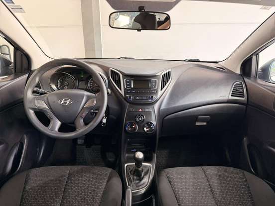 HYUNDAI-HB20-2018