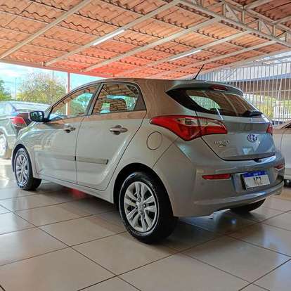 HYUNDAI-HB20-2016