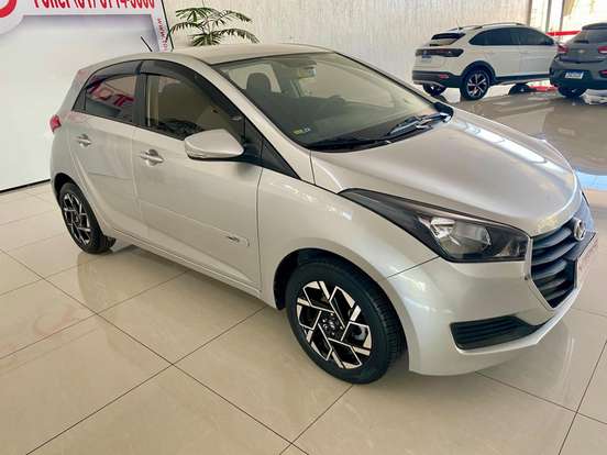 HYUNDAI-HB20-2016