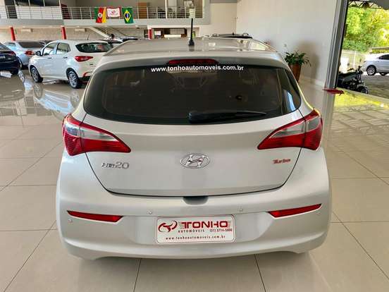 HYUNDAI-HB20-2016