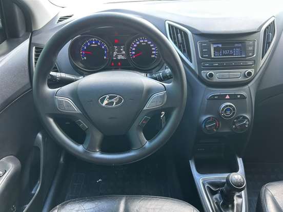 HYUNDAI-HB20-2015