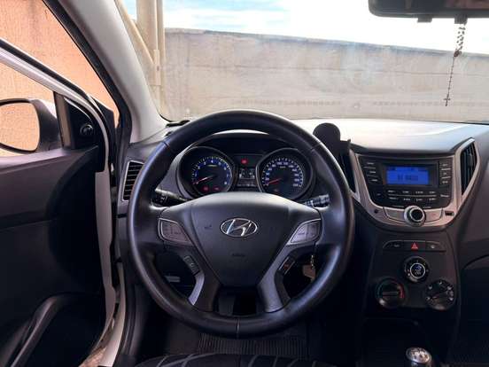 HYUNDAI-HB20-2014