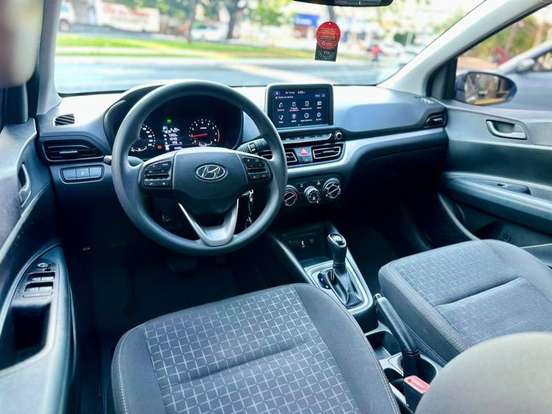 HYUNDAI-HB20-2023