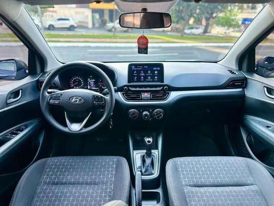 HYUNDAI-HB20-2023