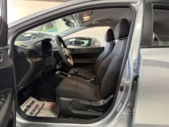 HYUNDAI-HB20-2024