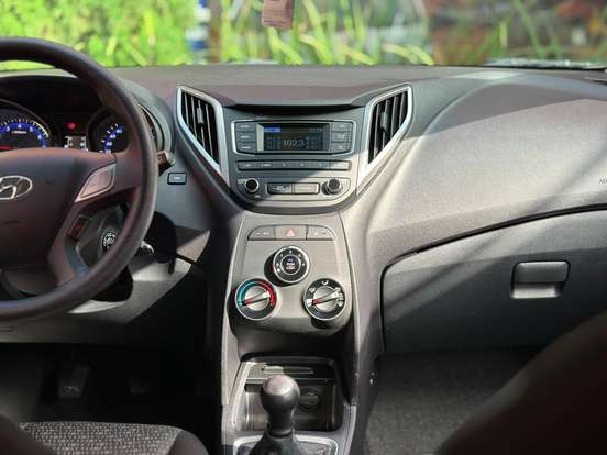 HYUNDAI-HB20-2019