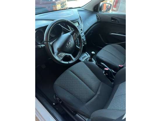 HYUNDAI-HB20-2019