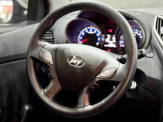 HYUNDAI-HB20-1.6 COMFORT PLUS 16V FLEX 4P AUTOMÁTICO HYUNDAI-HB20-2015