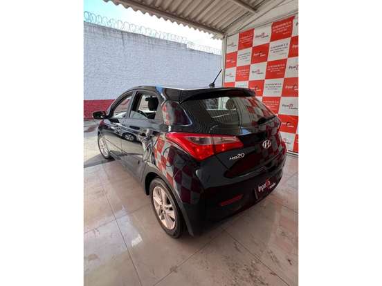 HYUNDAI-HB20-2012