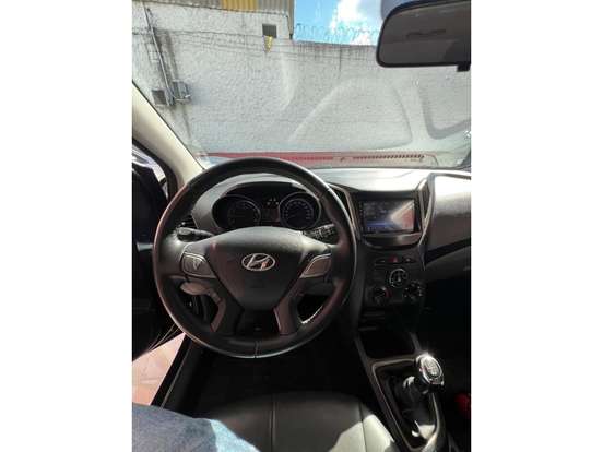 HYUNDAI-HB20-2012