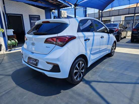 HYUNDAI-HB20-1.6 R SPEC 16V FLEX 4P MANUAL HYUNDAI-HB20-2016