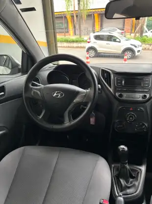 HYUNDAI-HB20S-2017