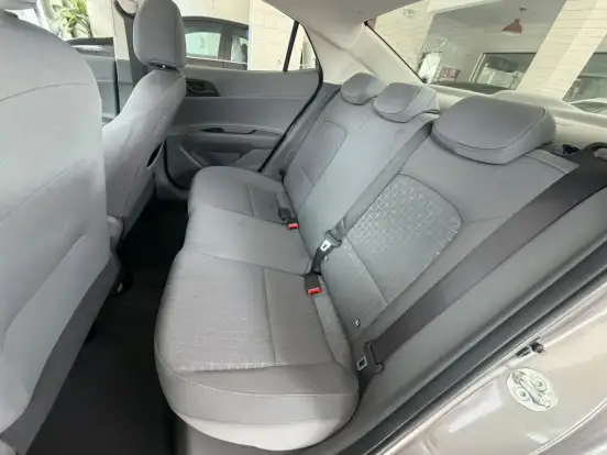 HYUNDAI-HB20S-2024