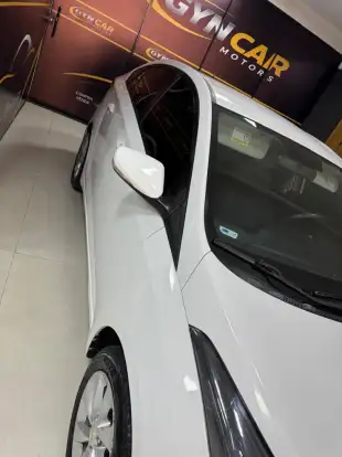HYUNDAI-HB20S-2015