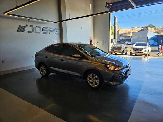 HYUNDAI-HB20S-2024