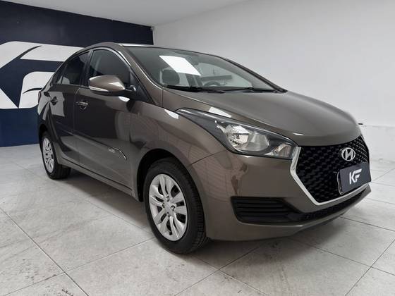 HYUNDAI HB20S 1.0 COMFORT PLUS 12V FLEX 4P MANUAL