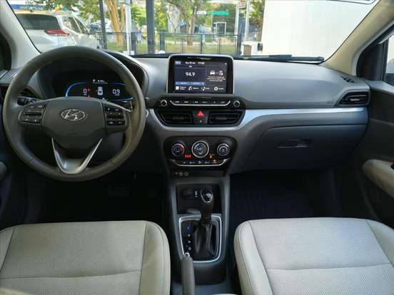 HYUNDAI-HB20S-2025