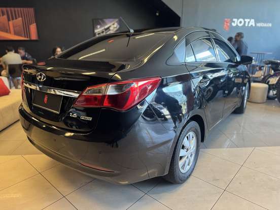 HYUNDAI-HB20S-1.6 COMFORT PLUS 16V FLEX 4P MANUAL HYUNDAI-HB20S-2013