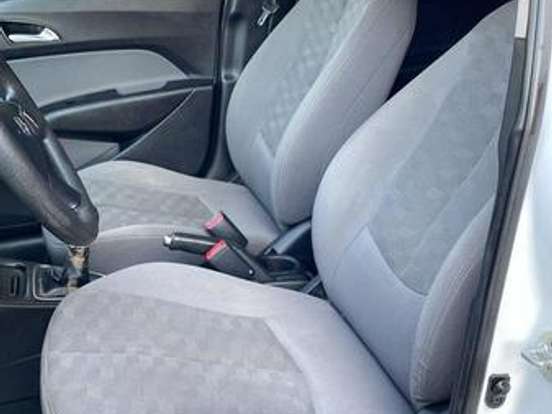 HYUNDAI-HB20S-1.6 COMFORT PLUS 16V FLEX 4P MANUAL HYUNDAI-HB20S-2016