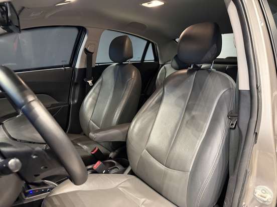 HYUNDAI-HB20S-1.6 COMFORT STYLE 16V FLEX 4P AUTOMÁTICO HYUNDAI-HB20S-2017