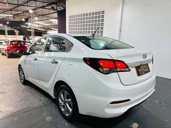 HYUNDAI-HB20S-2016