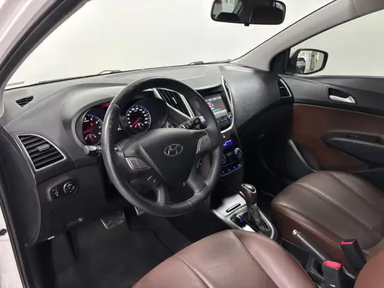 HYUNDAI-HB20X-2019