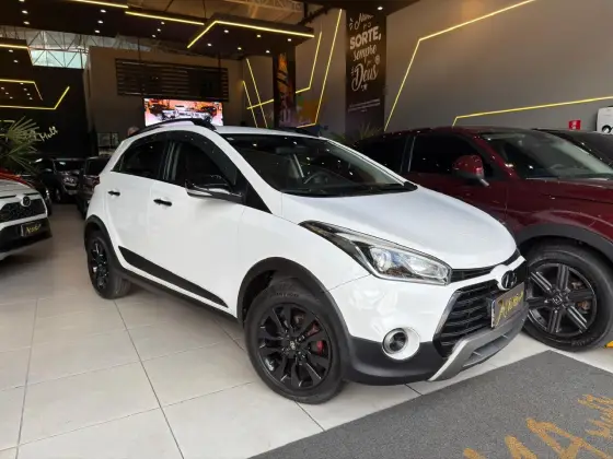 HYUNDAI HB20X 1.6 16V PREMIUM FLEX 4P AUTOMÁTICO