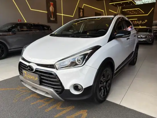 HYUNDAI-HB20X-2016