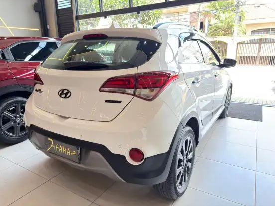 HYUNDAI-HB20X-2016