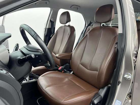 HYUNDAI-HB20X-1.6 16V PREMIUM FLEX 4P AUTOMÁTICO HYUNDAI-HB20X-2016
