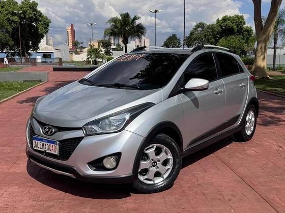 HYUNDAI HB20X 1.6 16V PREMIUM FLEX 4P MANUAL