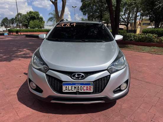 HYUNDAI-HB20X-1.6 16V PREMIUM FLEX 4P MANUAL HYUNDAI-HB20X-2013
