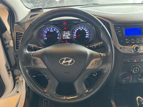 HYUNDAI-HB20X-1.6 16V STYLE FLEX 4P MANUAL HYUNDAI-HB20X-2013