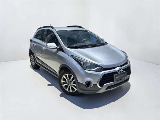 HYUNDAI-HB20X-2017
