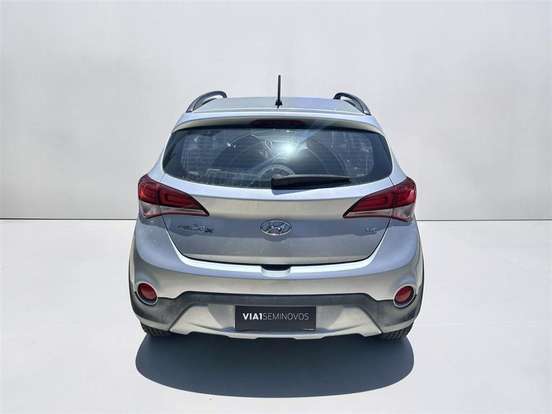 HYUNDAI-HB20X-2017