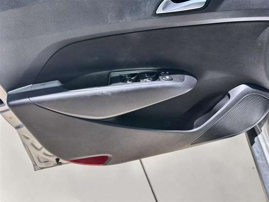 HYUNDAI-HB20X-1.6 16V STYLE FLEX 4P MANUAL HYUNDAI-HB20X-2017