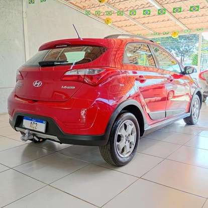 HYUNDAI-HB20X-2015