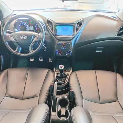 HYUNDAI-HB20X-1.6 16V STYLE FLEX 4P MANUAL HYUNDAI-HB20X-2015