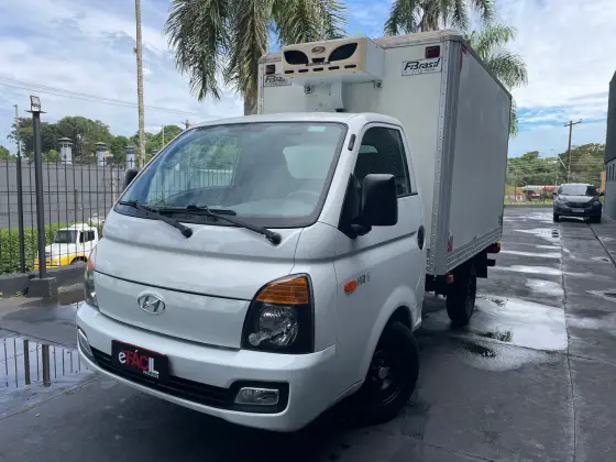 HYUNDAI HR 2.5 LONGO SEM CAÇAMBA 4X2 16V 130CV TURBO INTERCOOLER DIESEL 2P MANUAL