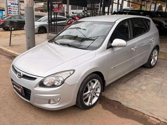 HYUNDAI-I30-2.0 MPFI GLS 16V GASOLINA 4P AUTOMÁTICO HYUNDAI-I30-2011